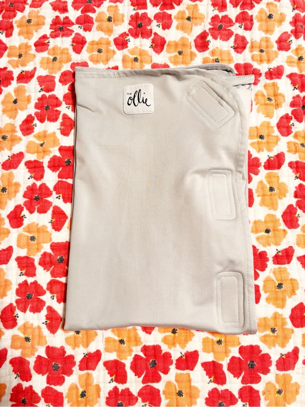 OLLIE Swaddle NWOT